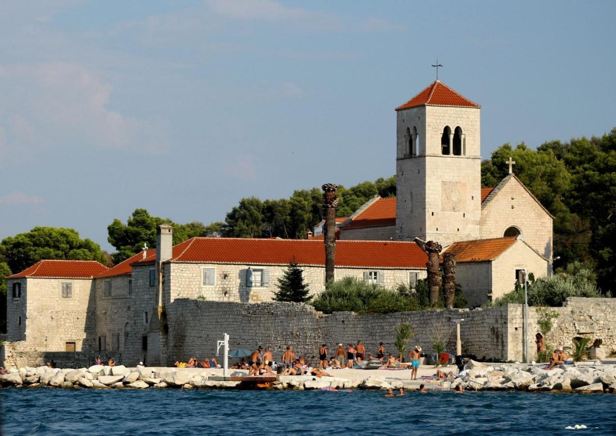 B Apartment With Terrace With The Sea View Trogir Exterior photo